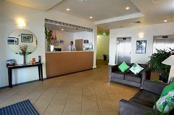 Metro Advance & 4* Darwin